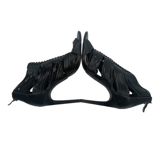 BCBGeneration Cerinah Black Caged Ankle Almond Toe Heels Size 7 Women's - Picture 7 of 9